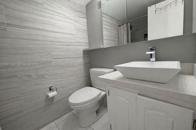 3910 Inverrary Blvd 603-B, Lauderhill, FL 33319