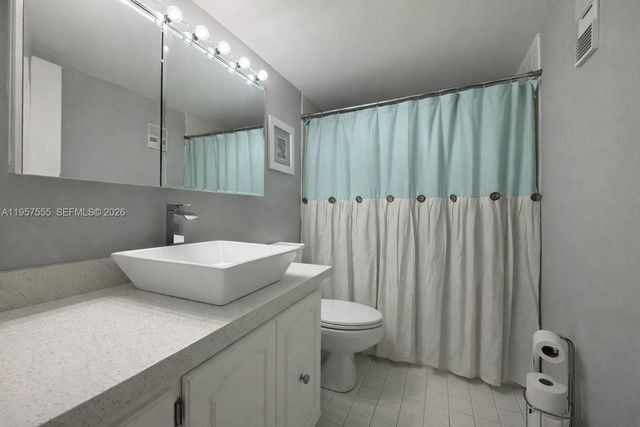 3910 Inverrary Blvd 603-B, Lauderhill, FL 33319