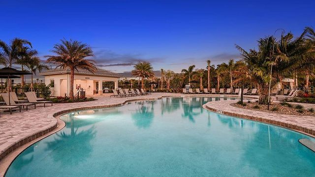 7427 MOONBEAM AVENUE, Sarasota, FL 34241