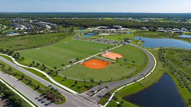 7427 MOONBEAM AVENUE, Sarasota, FL 34241