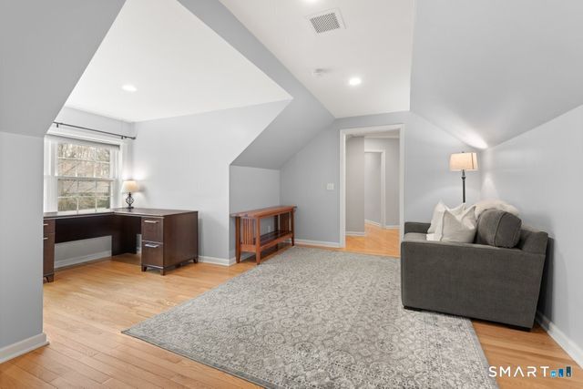 35 Archer Lane, Stamford, CT 06905