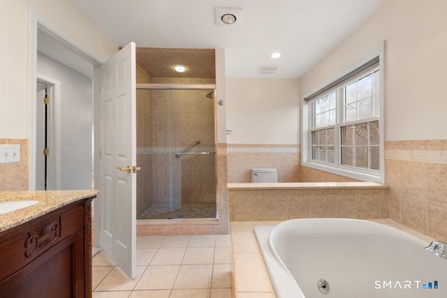 35 Archer Lane, Stamford, CT 06905