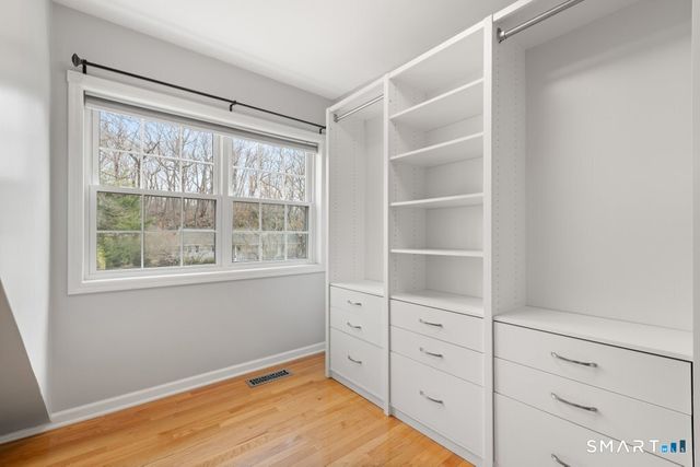 35 Archer Lane, Stamford, CT 06905