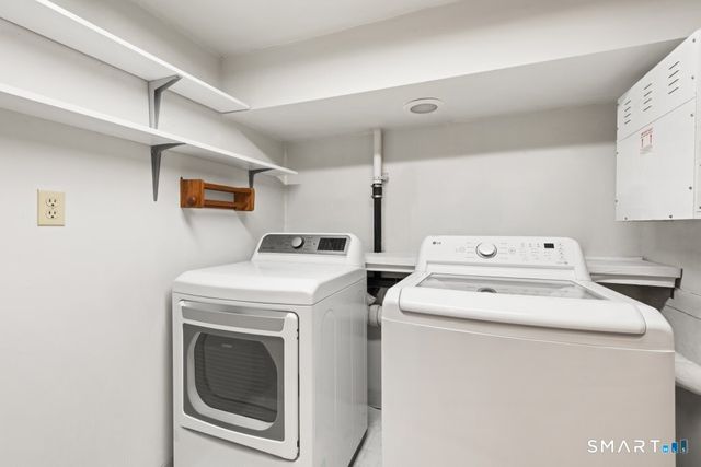 35 Archer Lane, Stamford, CT 06905