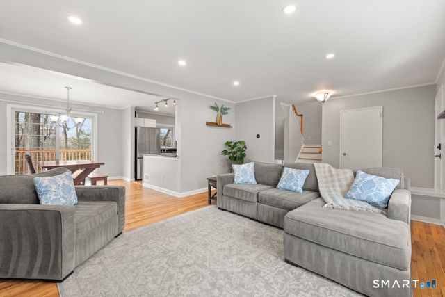 35 Archer Lane, Stamford, CT 06905