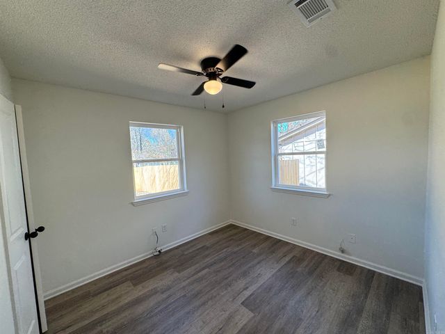 1305 Ray Road, Jacksonville, AR 72076