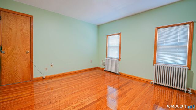 25 Richards Street, West Haven, CT 06516