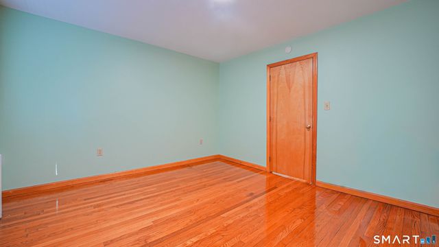 25 Richards Street, West Haven, CT 06516