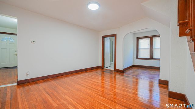 25 Richards Street, West Haven, CT 06516