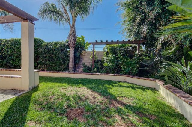 9772 Kite Drive, Huntington Beach, CA 92646
