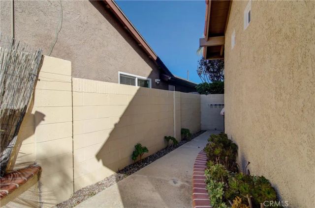 9772 Kite Drive, Huntington Beach, CA 92646