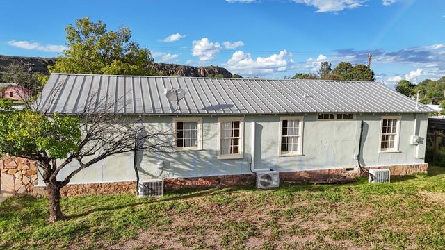 308 Webster, Fort Davis, TX 79734
