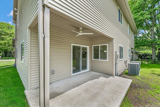 5 Montclair Road A, Urbana, IL 61801