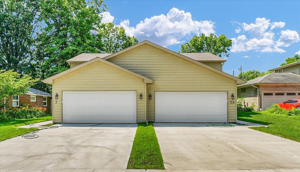 5 Montclair Road A, Urbana, IL 61801