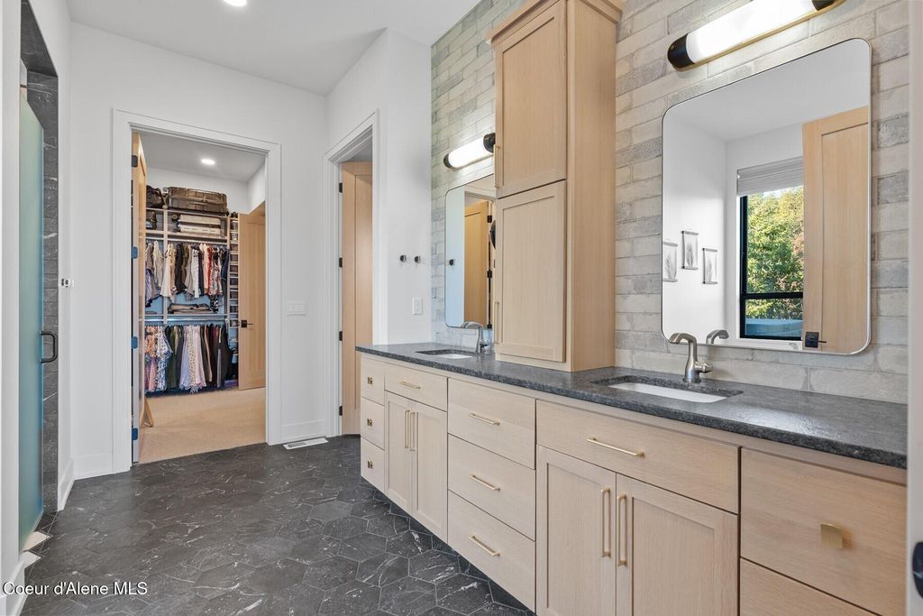 12548 W Vatland Drive, Post Falls, ID 83854 photo 14