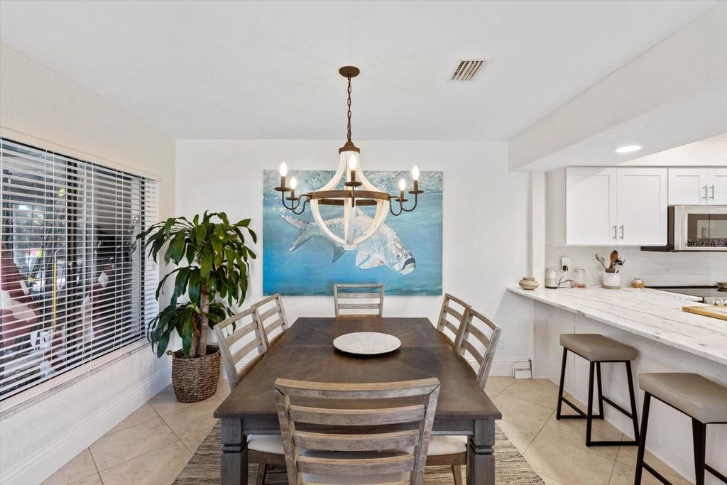 Image 12 of property listing at 1637 SE PARADISE CIRCLE W 101, Crystal River, FL 34429