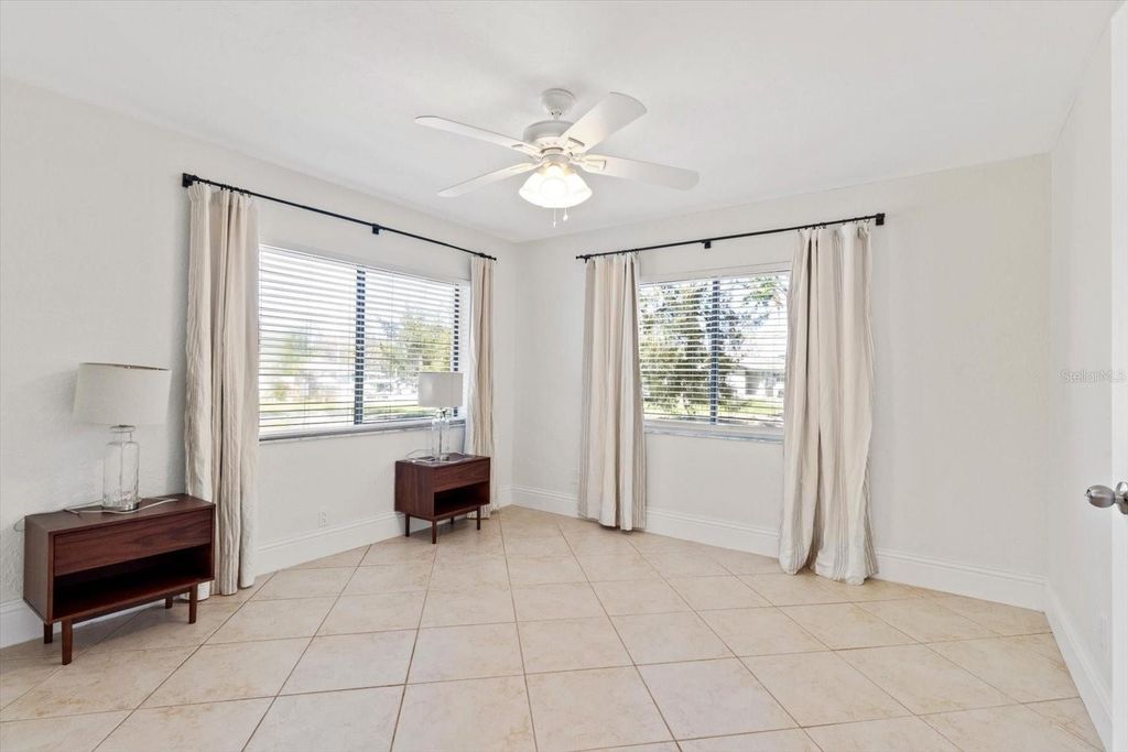 Image 20 of property listing at 1637 SE PARADISE CIRCLE W 101, Crystal River, FL 34429