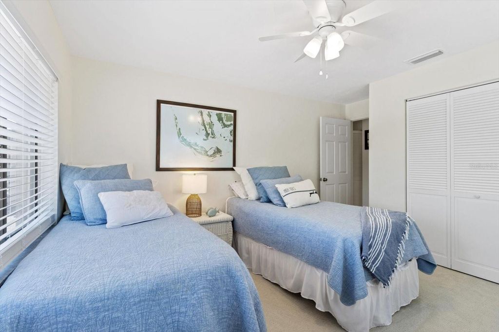 Image 26 of property listing at 1637 SE PARADISE CIRCLE W 101, Crystal River, FL 34429