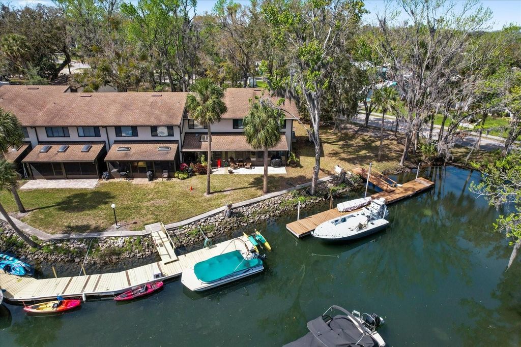 Image 46 of property listing at 1637 SE PARADISE CIRCLE W 101, Crystal River, FL 34429