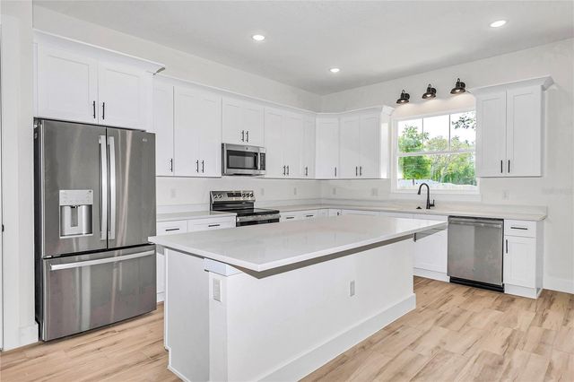 12423 SW 45 STREET, Ocala, FL 34481