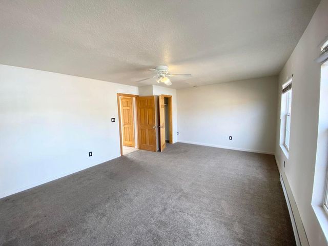 910 11th Avenue NW, Rio Rancho, NM 87144