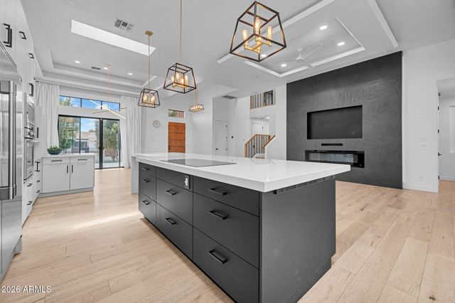 4410 E TURNEY Avenue, Phoenix, AZ 85018