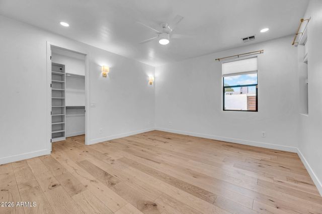 4410 E TURNEY Avenue, Phoenix, AZ 85018