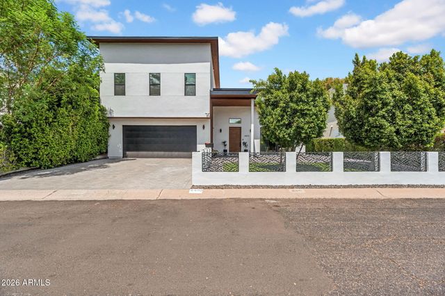 4410 E TURNEY Avenue, Phoenix, AZ 85018