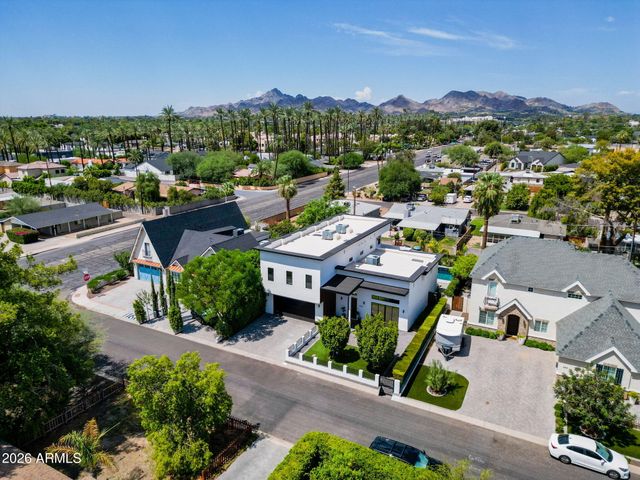 4410 E TURNEY Avenue, Phoenix, AZ 85018