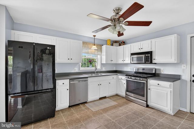 1338 MALLEABLE RD, Columbia, PA 17512