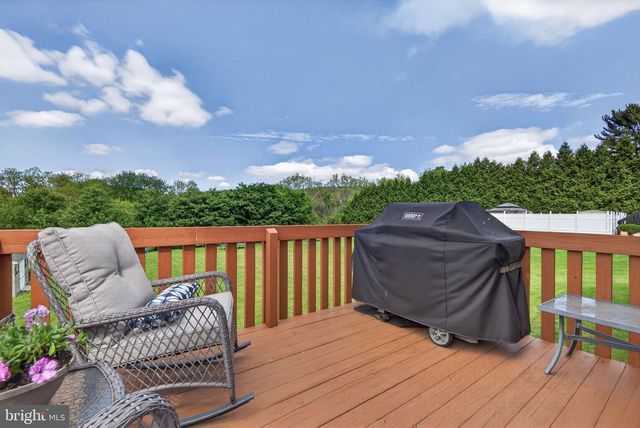 1338 MALLEABLE RD, Columbia, PA 17512