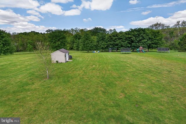 1338 MALLEABLE RD, Columbia, PA 17512