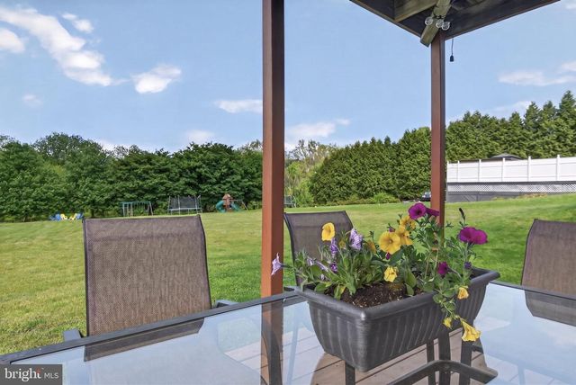 1338 MALLEABLE RD, Columbia, PA 17512