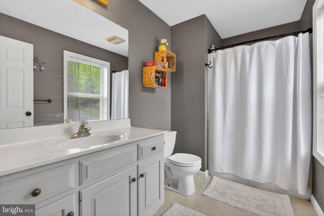 1338 MALLEABLE RD, Columbia, PA 17512