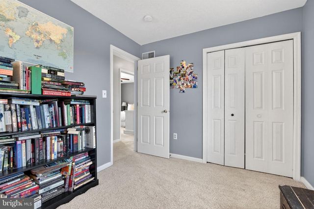 1338 MALLEABLE RD, Columbia, PA 17512