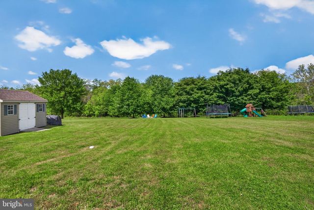 1338 MALLEABLE RD, Columbia, PA 17512