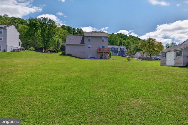1338 MALLEABLE RD, Columbia, PA 17512
