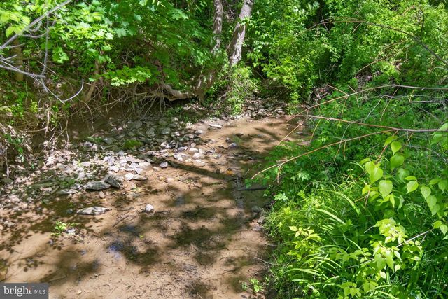 1338 MALLEABLE RD, Columbia, PA 17512