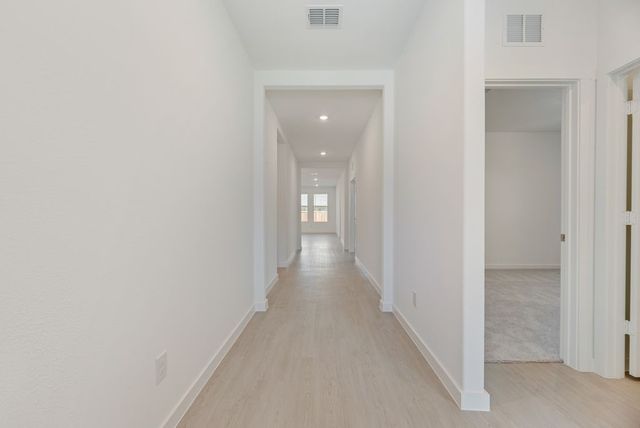 127 Loving Trail, Justin, TX 76247