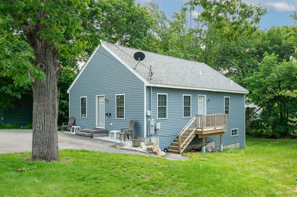 21 Bateman Street, Sanford, ME 04073