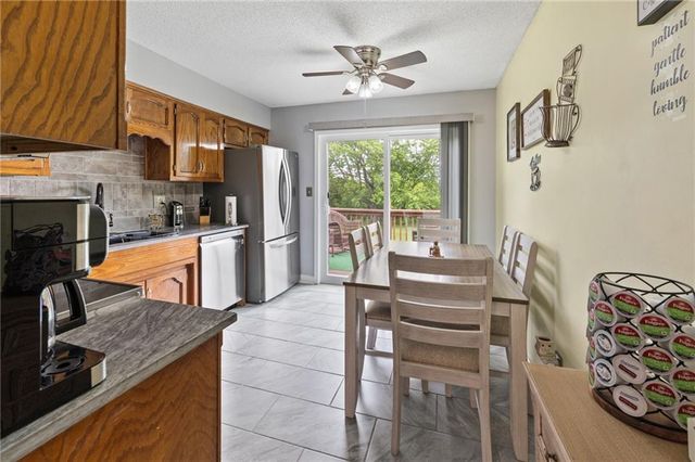 5328 NW 87th Court, Kansas City, MO 64154