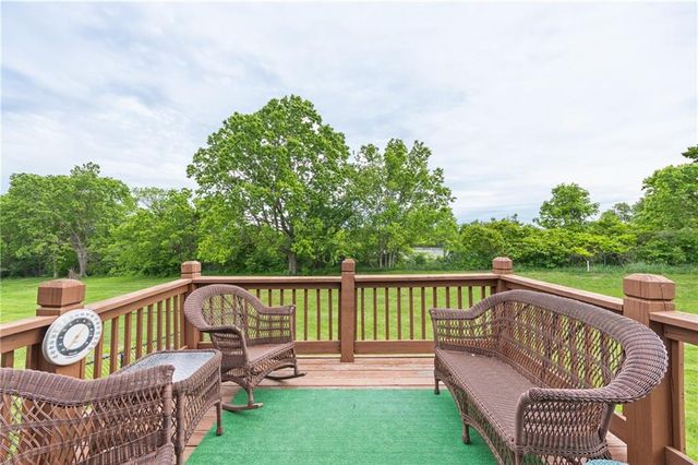 5328 NW 87th Court, Kansas City, MO 64154
