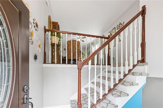 5328 NW 87th Court, Kansas City, MO 64154