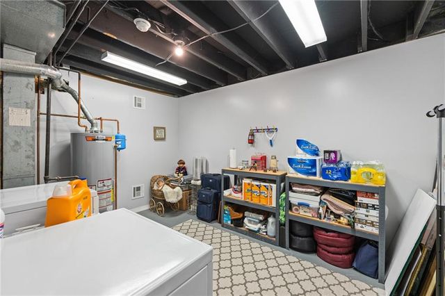 5328 NW 87th Court, Kansas City, MO 64154