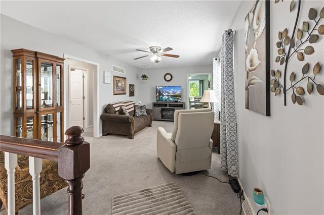 5328 NW 87th Court, Kansas City, MO 64154