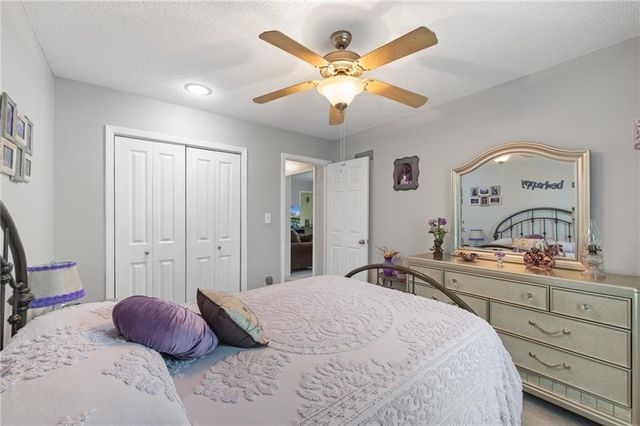 5328 NW 87th Court, Kansas City, MO 64154
