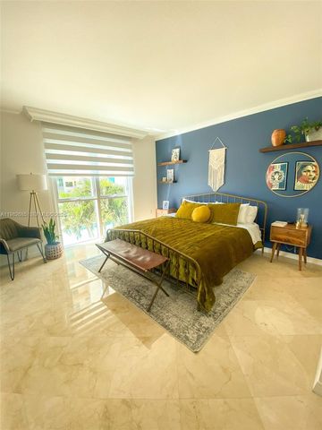 9055 SW 73rd Ct 908, Miami, FL 33156