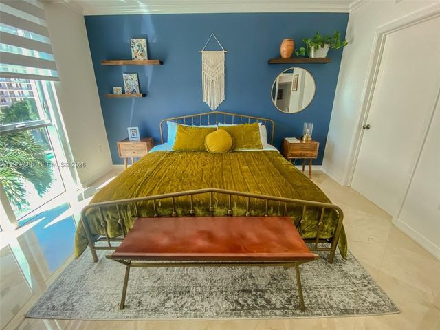 9055 SW 73rd Ct 908, Miami, FL 33156