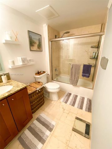 9055 SW 73rd Ct 908, Miami, FL 33156