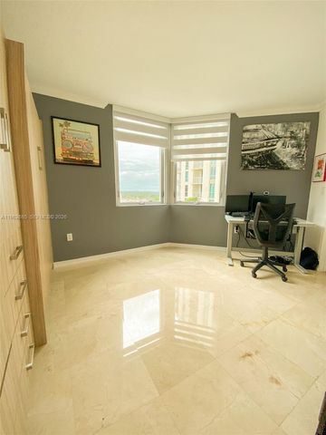 9055 SW 73rd Ct 908, Miami, FL 33156